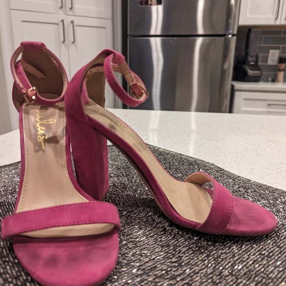 Lulu's Perfect Party Shoe - Picture 4 of 8